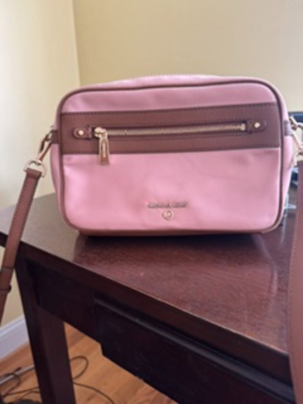Michael Kors Jet Set Charm Crossbody Bag